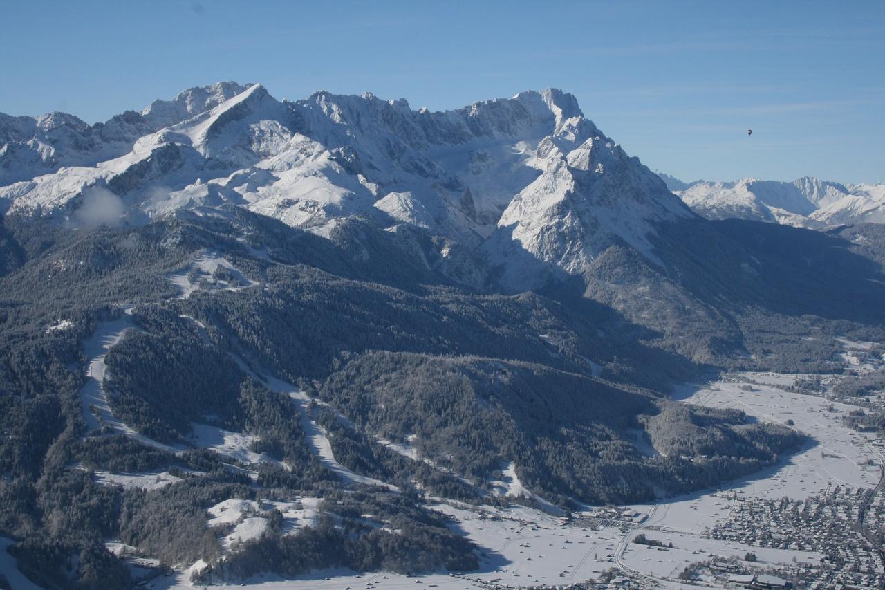 Wolke7 Apartment Garmisch-Partenkirchen Bagian luar foto